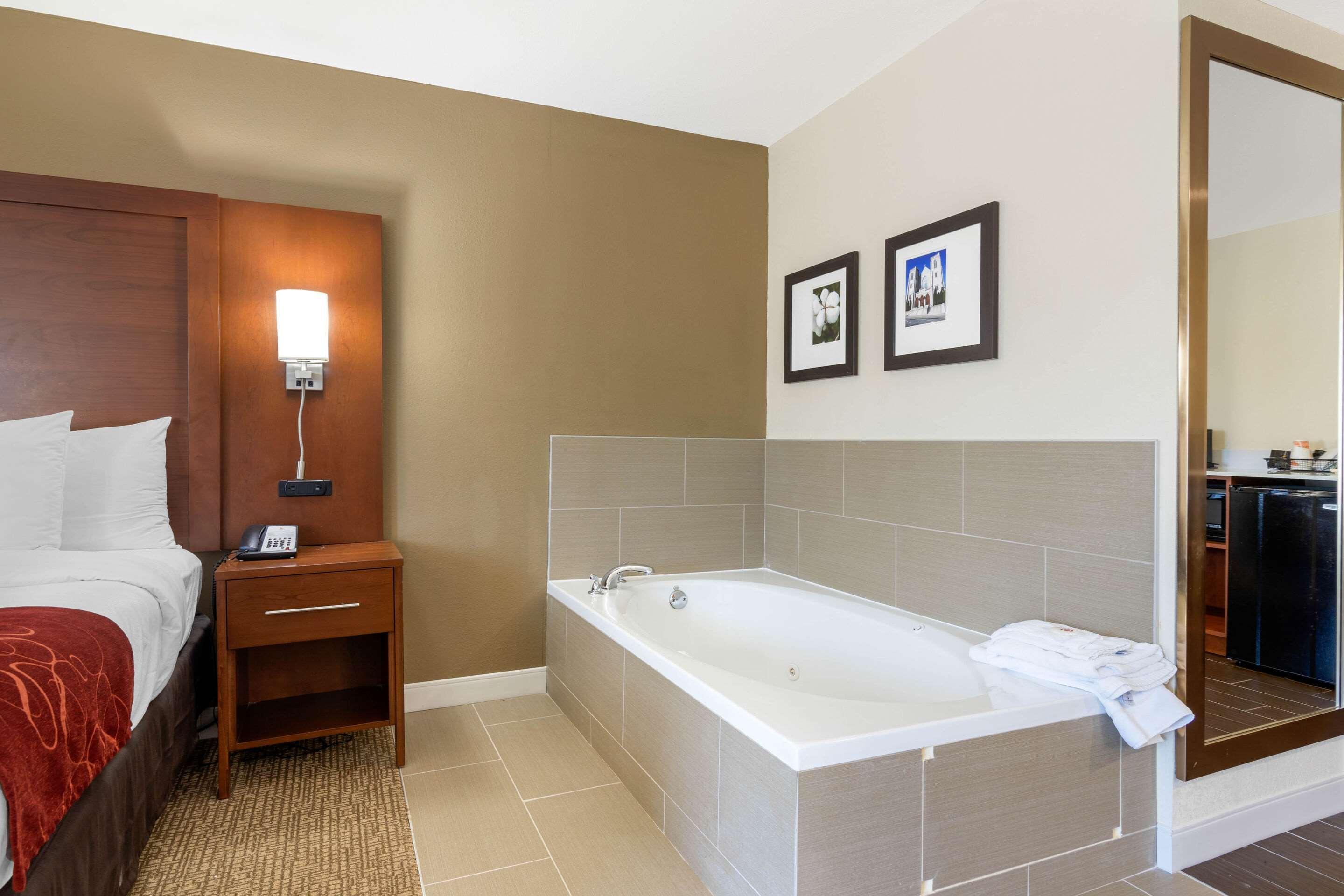 Comfort Inn & Suites Macon West Екстериор снимка