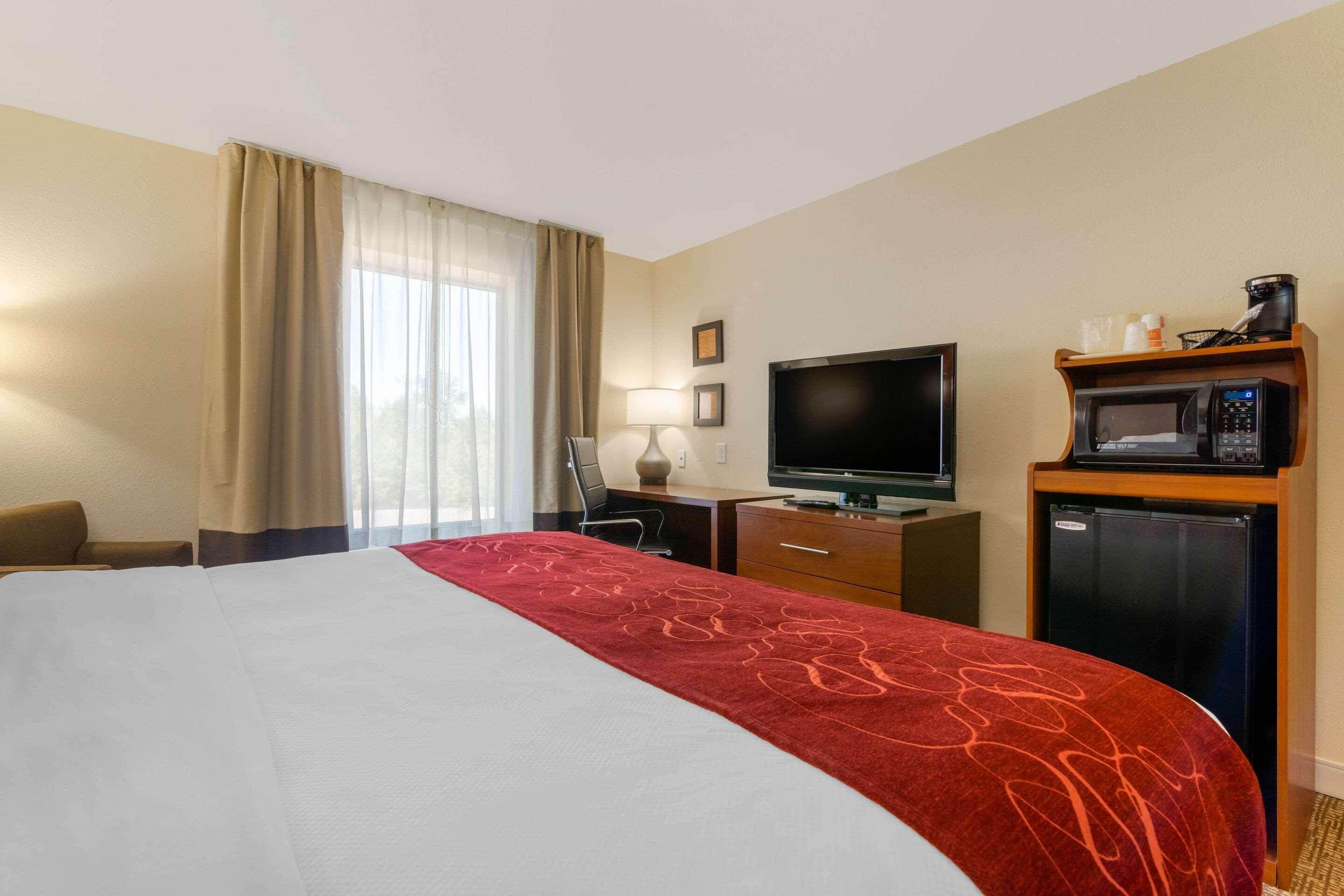 Comfort Inn & Suites Macon West Екстериор снимка