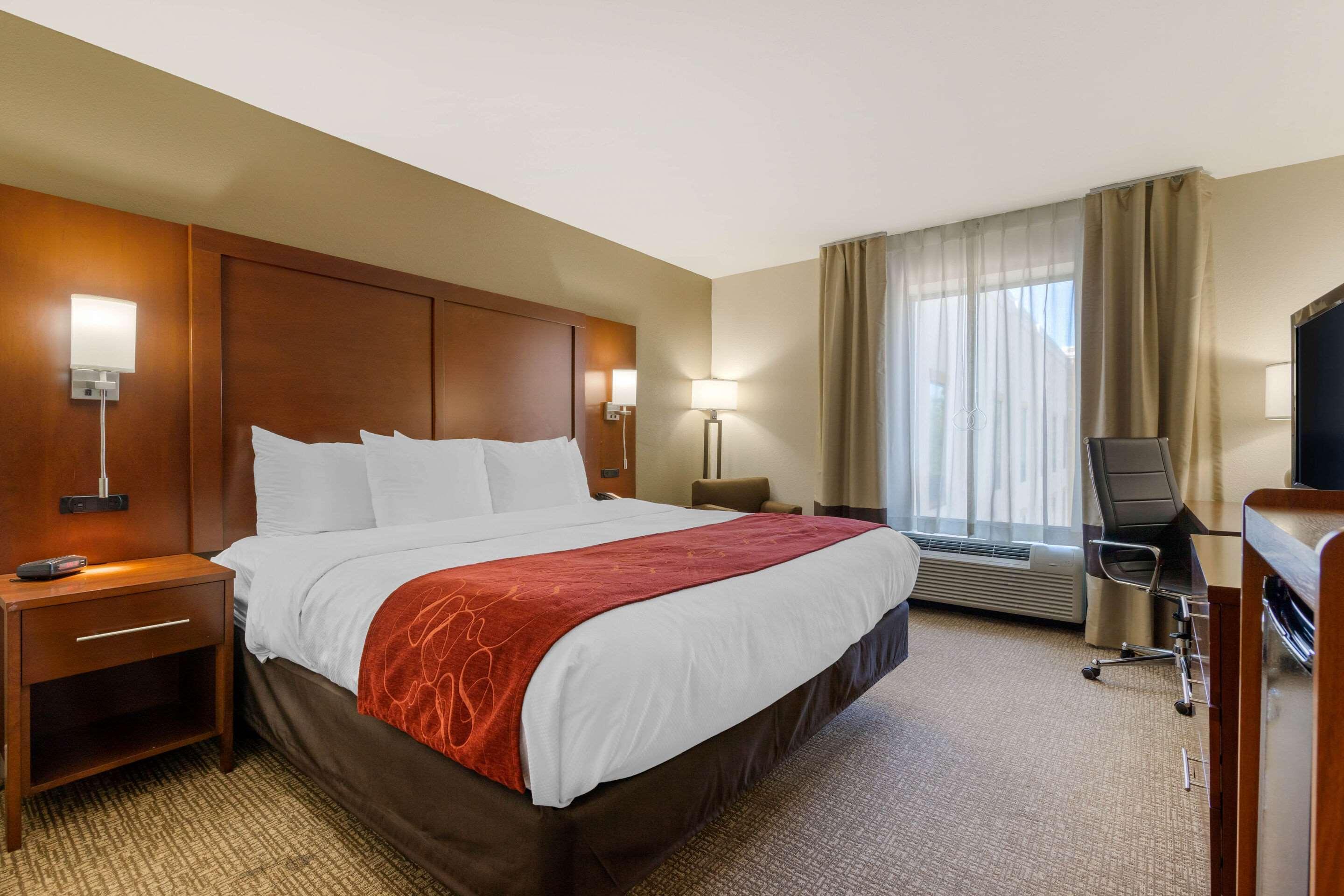 Comfort Inn & Suites Macon West Екстериор снимка