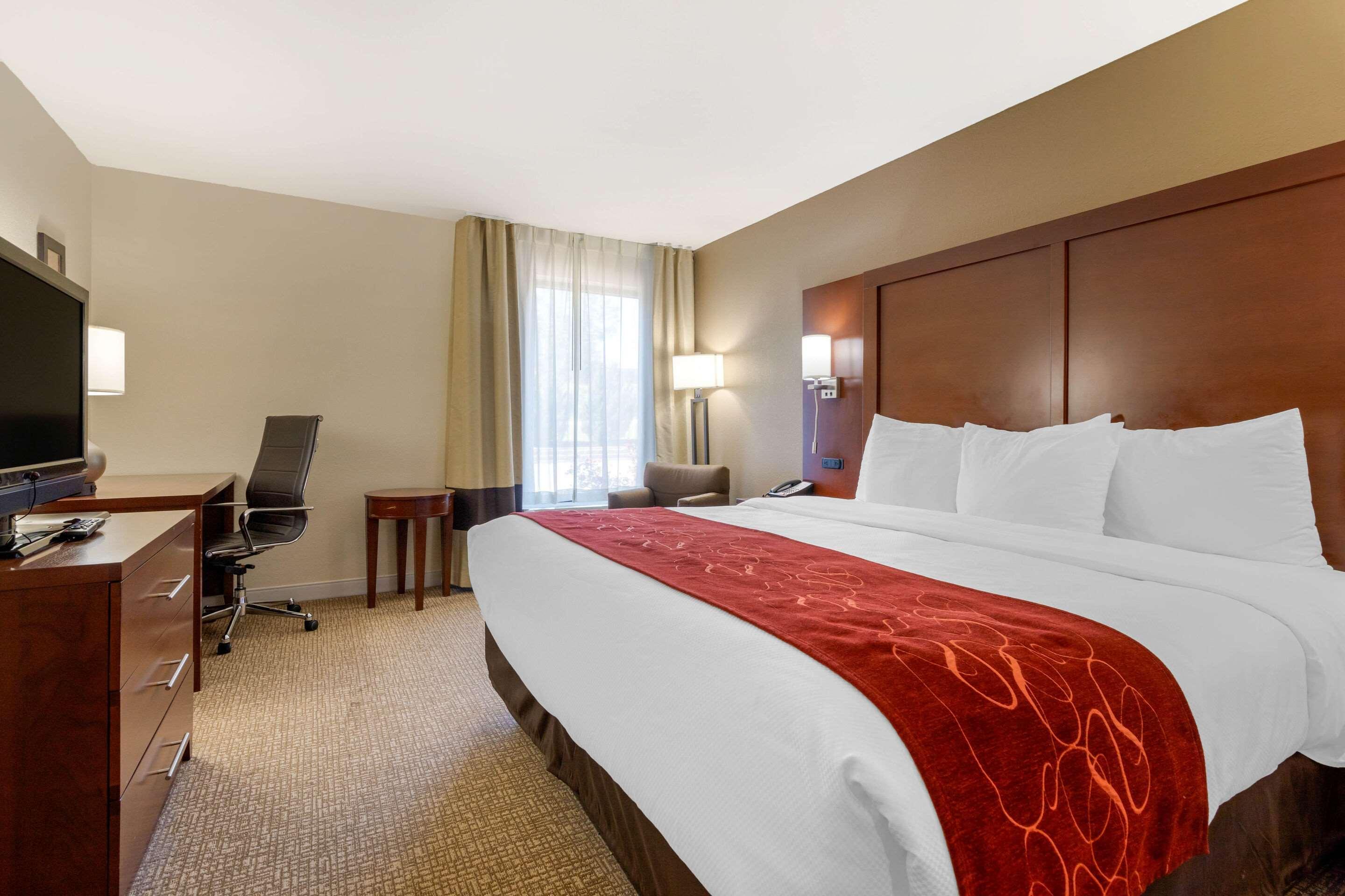 Comfort Inn & Suites Macon West Екстериор снимка