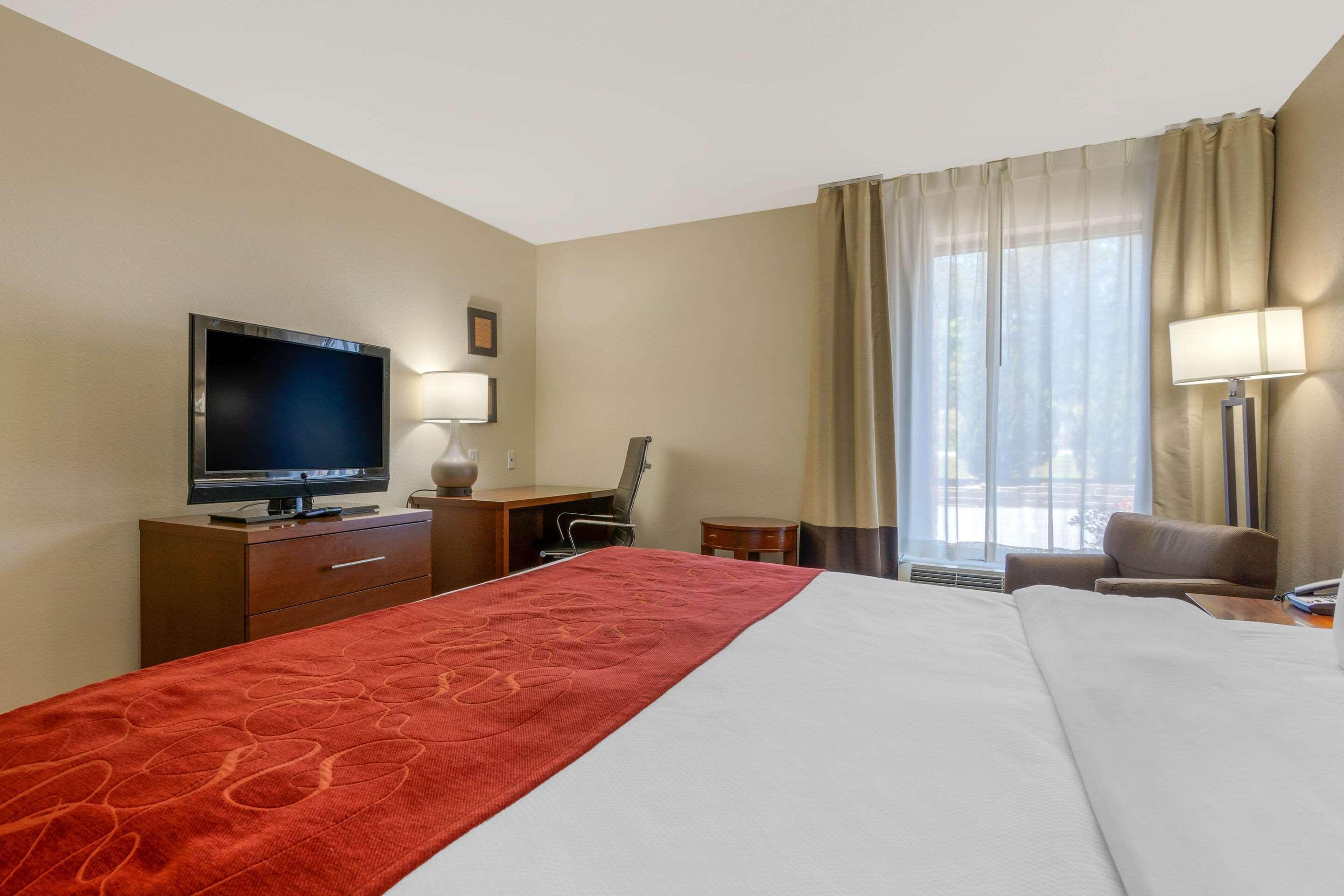 Comfort Inn & Suites Macon West Екстериор снимка