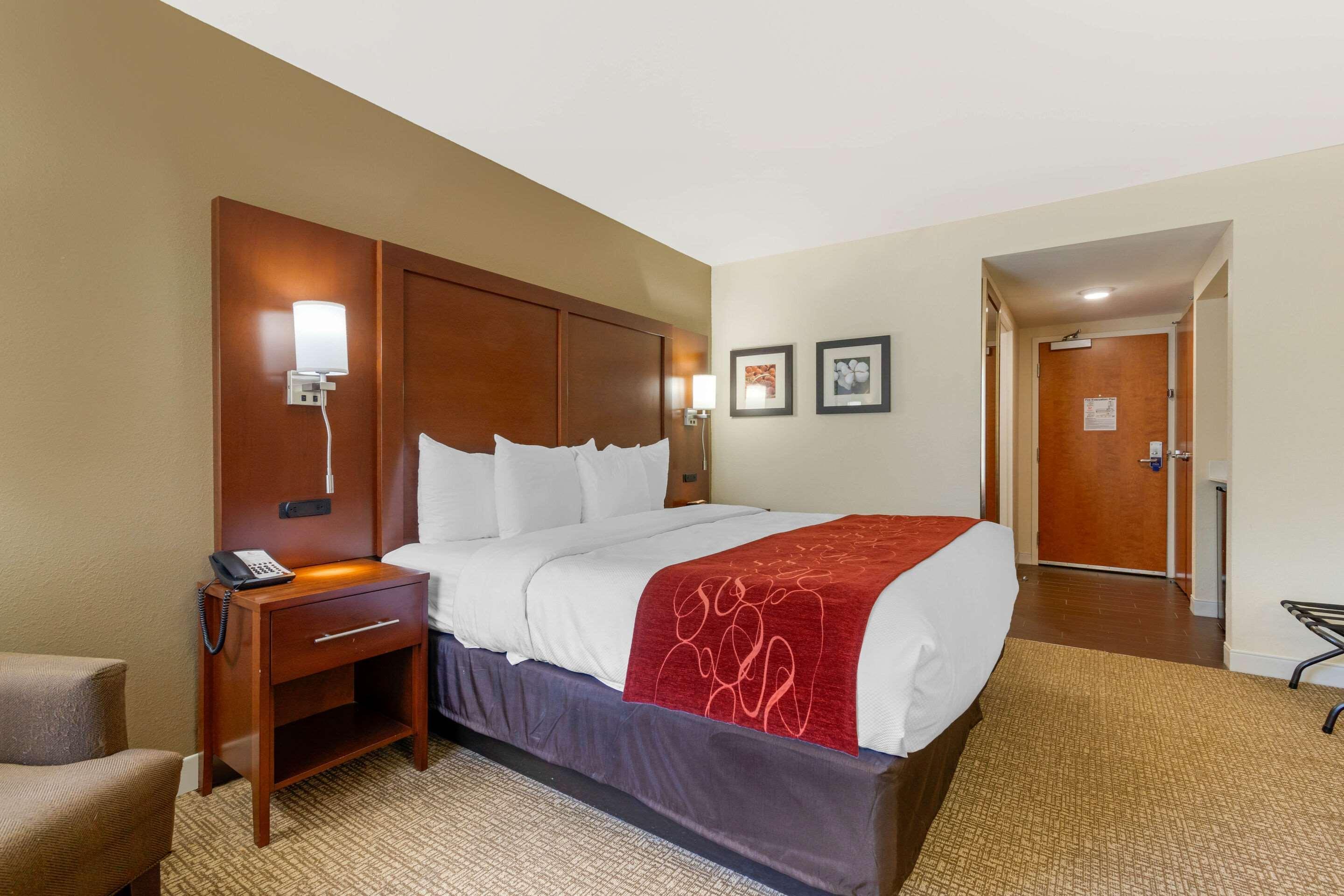 Comfort Inn & Suites Macon West Екстериор снимка