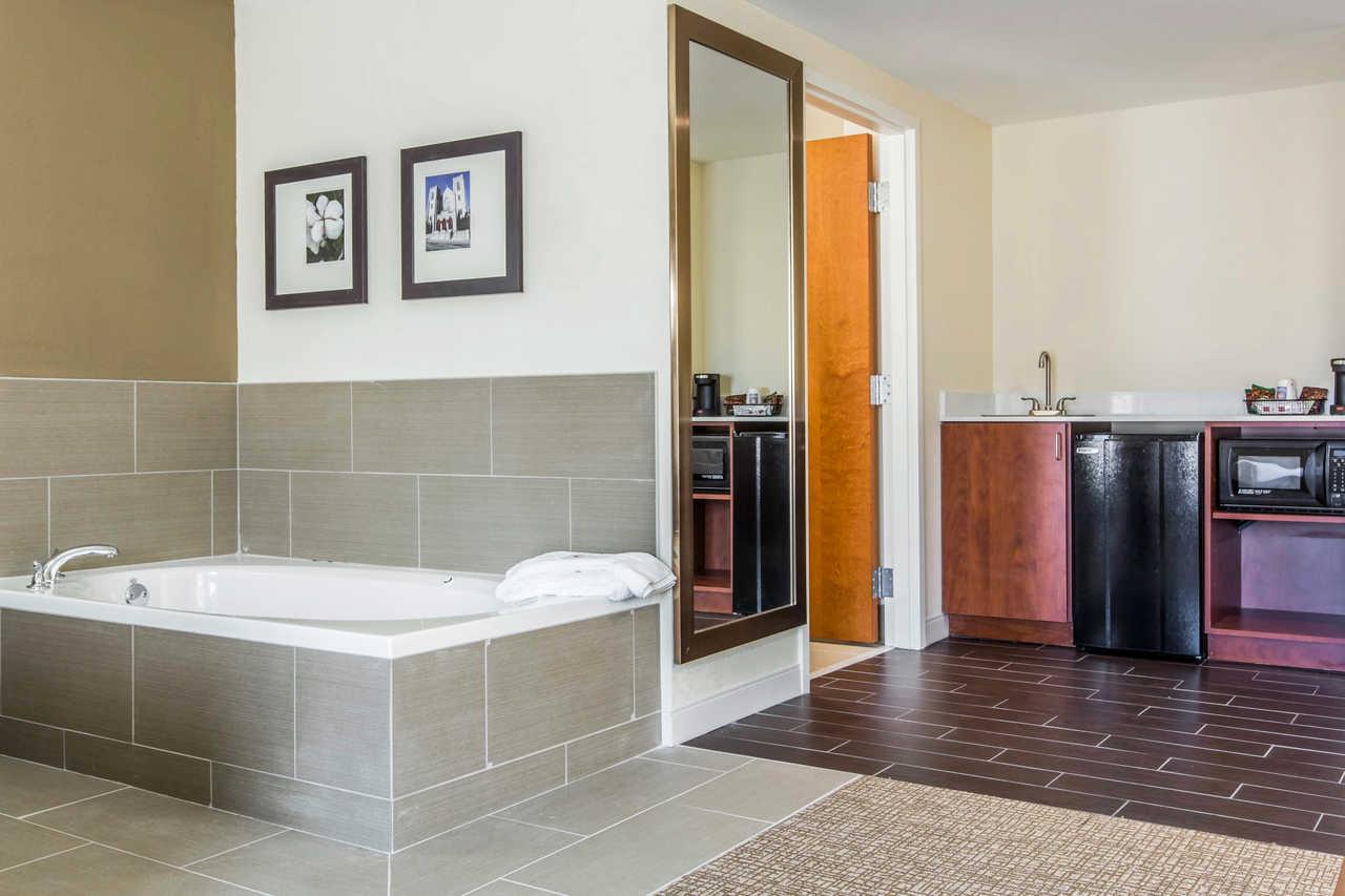 Comfort Inn & Suites Macon West Екстериор снимка