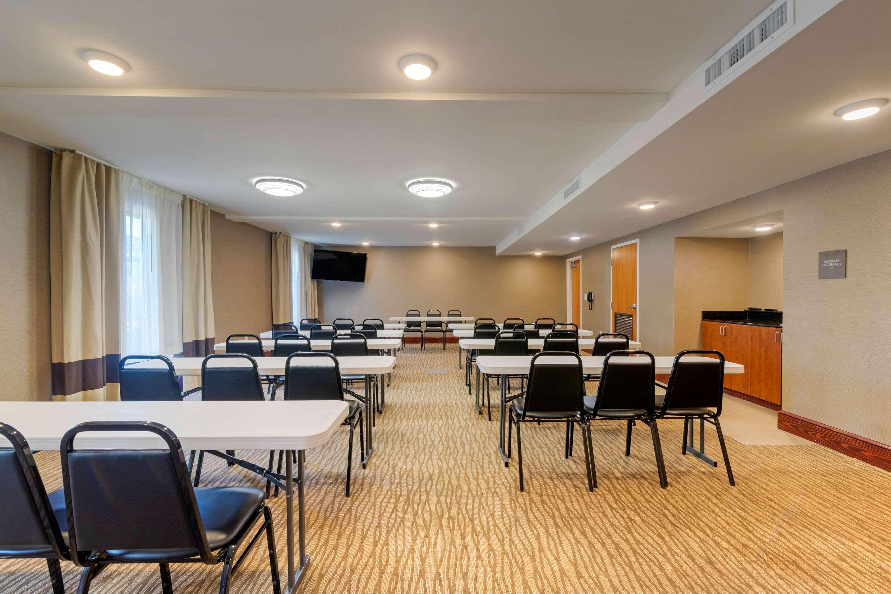 Comfort Inn & Suites Macon West Екстериор снимка