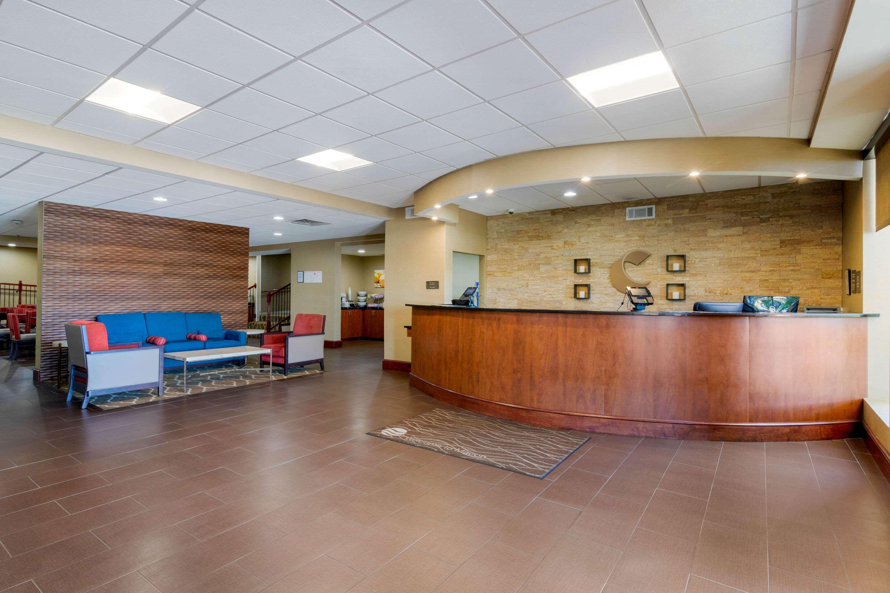 Comfort Inn & Suites Macon West Екстериор снимка